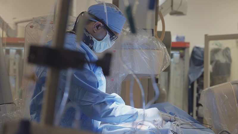Bradley P. Knight, MD, performs the first pulsed field ablation procedure in Illinois while another surgeon observes. 