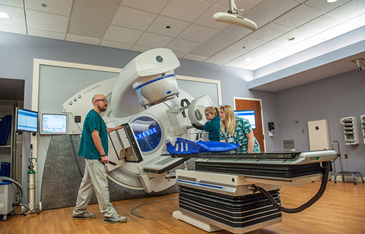 Northwestern Medicine doctors use scan machine