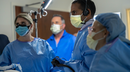 Doctor Komanduri and team operating on a pancreatic cancer patient.