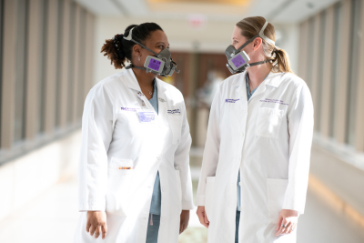 Two female physicians with the Northwestern Medicine Pulmonary team in the Downtown Chicago location.