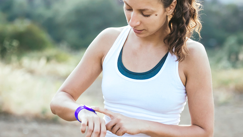 How to Get the Most Out of Your Fitness Tracker | Northwestern Medicine