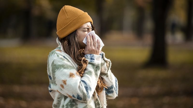 fall-allergies-symptoms-causes_pv